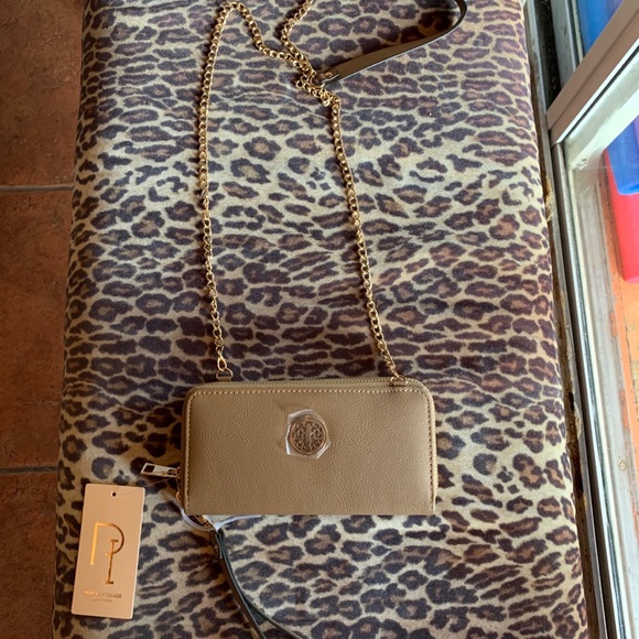 Perfect Image New York Wallet Crossbody - Picture 4 of 4